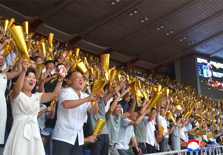 9-조선민주주의인민공화국창건 77돐 뜻깊게 경축